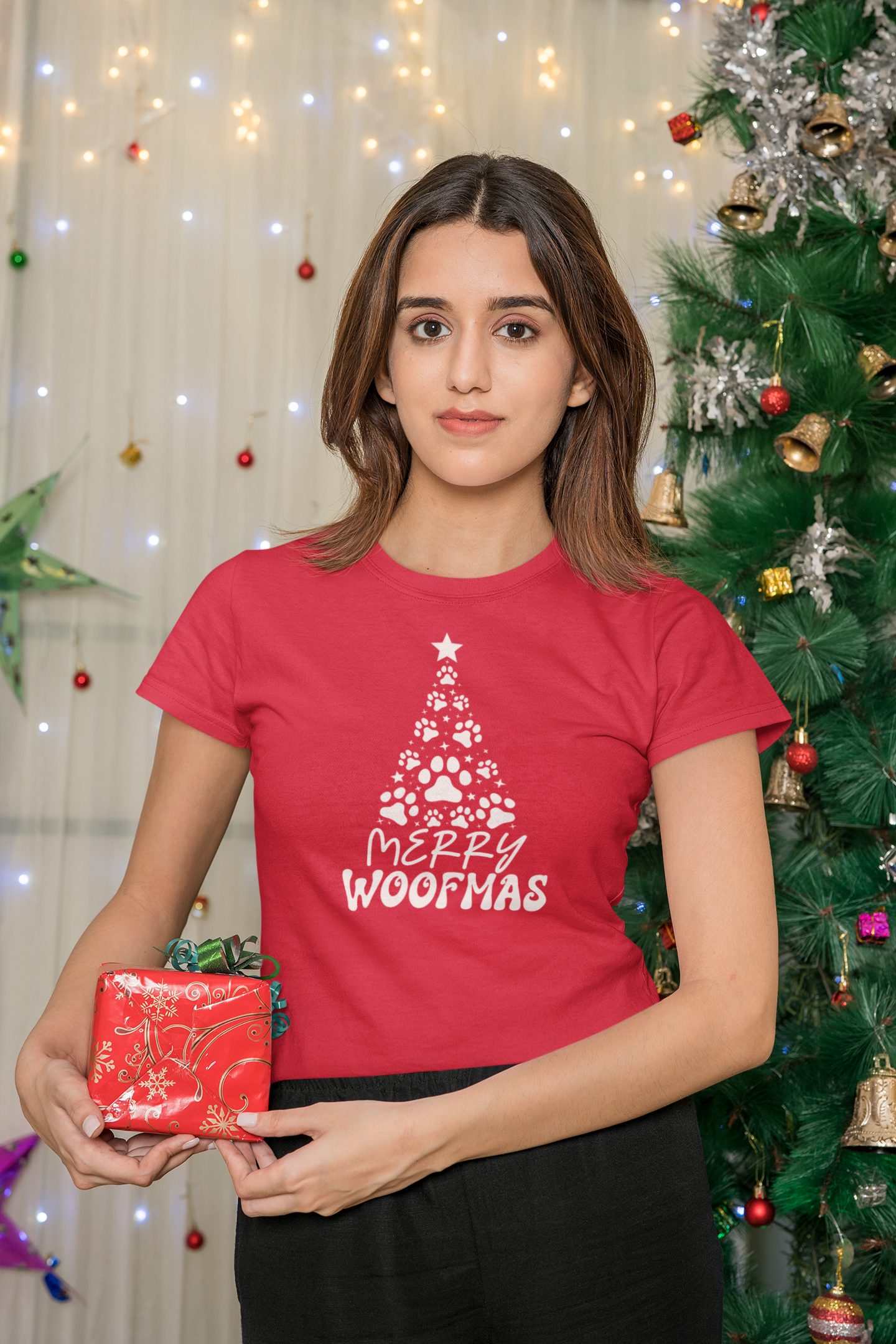 Merry Woofmas Christmas T Shirt Dog Paw Christmas Tree Design Cute Holiday Dog Lover Gift Shirt for Pet Owners